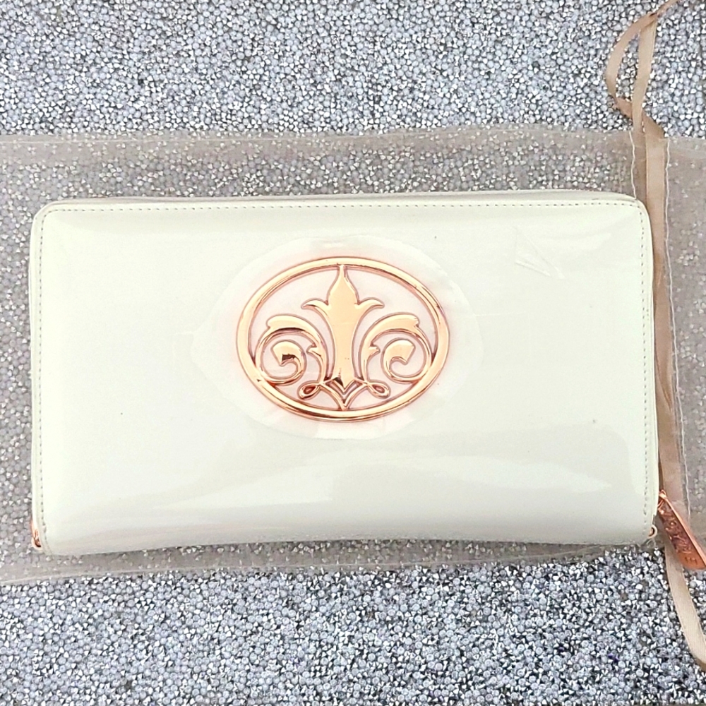 6 Piece Multi-Use Wallet, Wristlet, Clutch, Purse & Crossbody w/Rose Gold Emblem - Picture 4 of 13